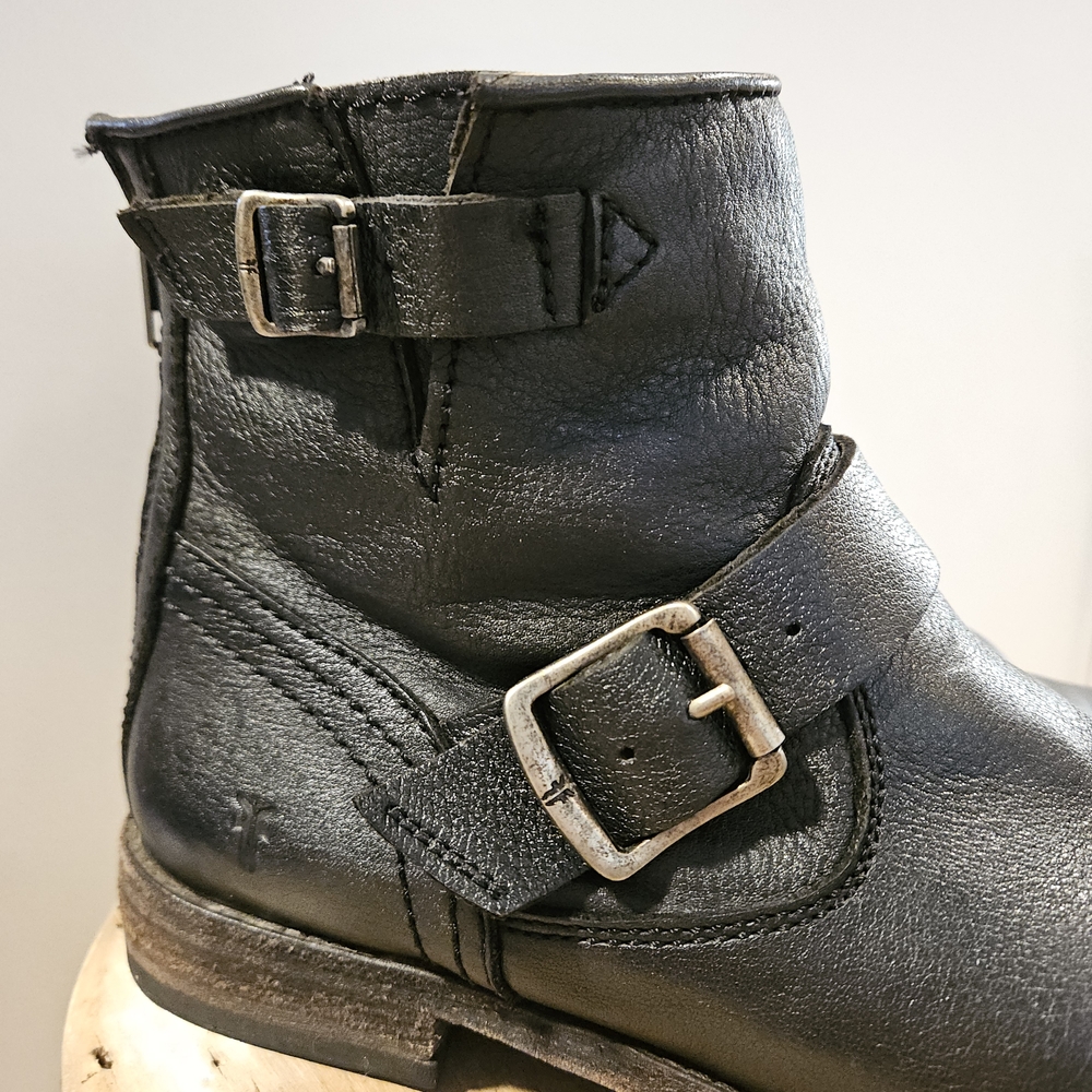Frye Black Leather Ankle Boots Chelsea Back Zip 8.5